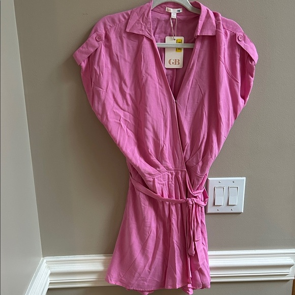 GB Pink Tab Sleeve Wrap Mini Dress NWT Size small - Picture 1 of 9
